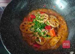 Sauteed Pork with Sauce Illustration of how to make lotus root slices 8