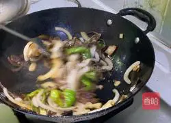 Illustration of how to make dry pot tea tree mushrooms 7