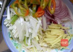 Illustration of how to make bean skin dragon fish 1