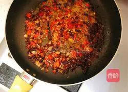 Zigong Fresh Pepper Rabbit Recipe Illustration 6