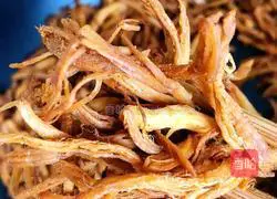 Illustration of how to make fat-reduced spicy chicken shreds 11