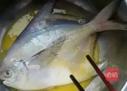 Illustration of how to cook dry flat fish 4