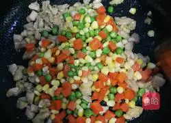 Illustration of how to make fried chicken with colorful beans 6