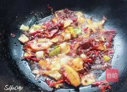 Illustration of how to make mushroom and potato rooster 2