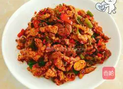 Illustration of how to make stir-fried pork with bean drum pepper 6
