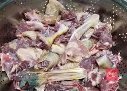 Illustration of Xiangjiang braised wild duck 1