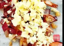 Illustration of three ways to eat Boston lobster 12