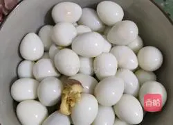 Illustration of how to make pork belly and braised eggs 1