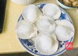 Illustration of how to make steamed scallops with garlic vermicelli 5