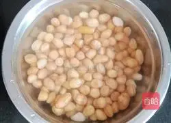 Lotus root and peanut stew Illustration of how to make pig's feet 1