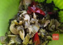 Illustration of how to make pickled fish 8