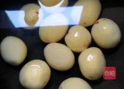 Illustration of how to make salt and pepper potatoes 1