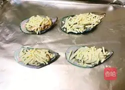 Cheese Baked Mussels Recipe Illustration 7