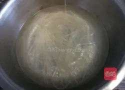 #河北Illustration of how to make the dish #Pork Stewed Vermicelli 2