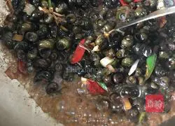 Illustration of how to make fried snails in sauce 9