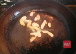 Illustration of how to stir-fry spring bamboo shoots and marinated meat 7