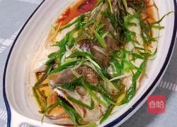 Illustration of how to make steamed yellow croaker 16