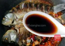Braised crucian carp recipe 14
