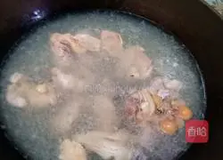 Illustration of braised chicken nuggets with mushrooms and potatoes 1