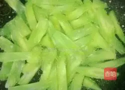 Illustration of how to make fried pork tongue with lettuce 7