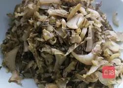 Illustration of how to make sauerkraut fat sausage 7