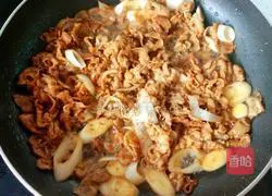 Hebei Green Onion Sauce Illustration of how to make mutton slices 6