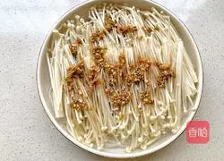 Illustration of how to make steamed pangasius fish with enoki mushrooms 5