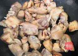 Illustration of Braised Pig's Feet with Mushrooms and Peanuts 8