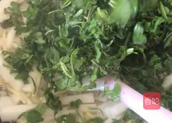 Illustration of how to make fried rice cake with shepherd's purse, winter bamboo shoots 10