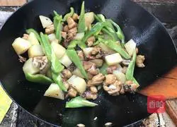 Illustration of how to cook chicken legs with potatoes 5