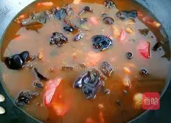 Illustration of how to stew beef brisket with tomatoes, fungus and fungus 6