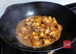 Illustration of how to make bean curd, braised pork and stewed with dried bean knots 14