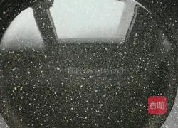 Illustration of how to make fried cucumber with fungus 5