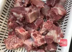 Illustration of how to cook chestnut ribs with orange juice 2