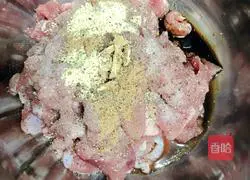 Illustration of how to make fried crispy pork 3