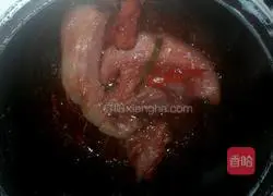 Illustration of how to make barbecued pork 9