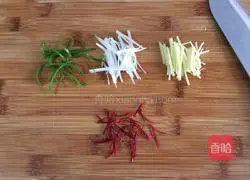 Illustration of how to make steamed golden pomfret 4