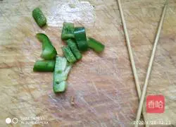 Illustration of how to make barbecue beef skewers 2