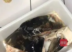 [Chopped Fish Head with Pepper] Today I will show you how to make a Hunan dish 1