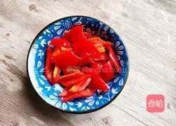 Illustration of how to make fried zucchini and sausage 2