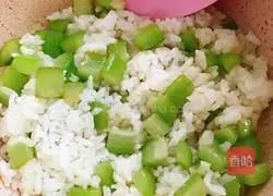 How to make dragon fruit fried rice Illustration 11