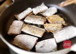 Illustration of how to make pan-fried hairtail 9