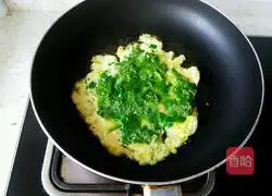 Illustration of how to make coriander omelette 7