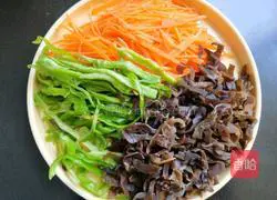 Illustration of how to make fish-flavored shredded chicken 6