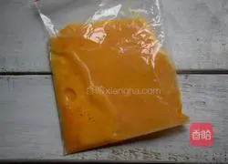 Illustration of how to make egg pancakes 3