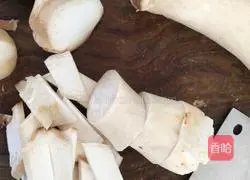 Pork and King Oyster Mushroom Recipe Illustration 3