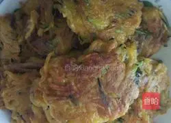 Illustration of how to make fried pumpkin cake 8