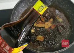 Braised crucian carp recipe 8