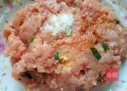 Wuxi Pork Stuffed Gluten Recipe Illustration 3