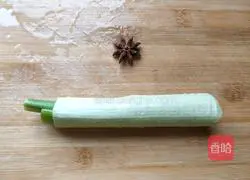 Illustration of how to cook small potatoes and roast pork 3